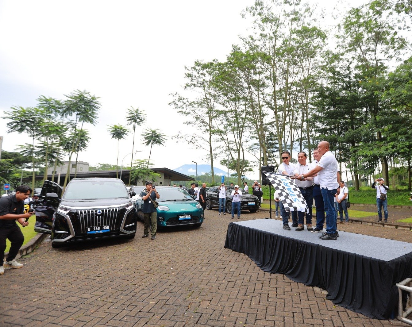 Malang Punya SPKLU Center Pertama, PLN Tancap Gas Percepat Ekosistem EV