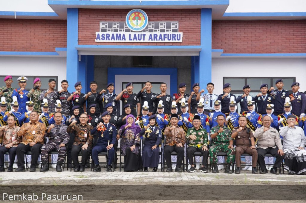 Gubernur Khofifah Resmikan RKB, Ruang Makan dan Asrama SMAN Taruna Madani Jatim