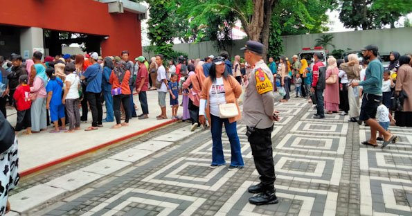Awali Tahun 2026, Polres Tanjung Perak Tingkatkan Pengamanan di Kawasan Wisata Pantai