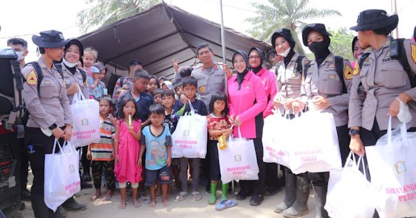 Latsitarda di Tamiang, Taruna Akpol Buktikan Polri Hadir untuk Masyarakat