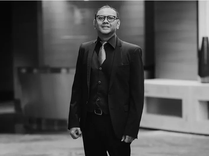 Lucky Widja Vokalis Band Element Meninggal Dunia