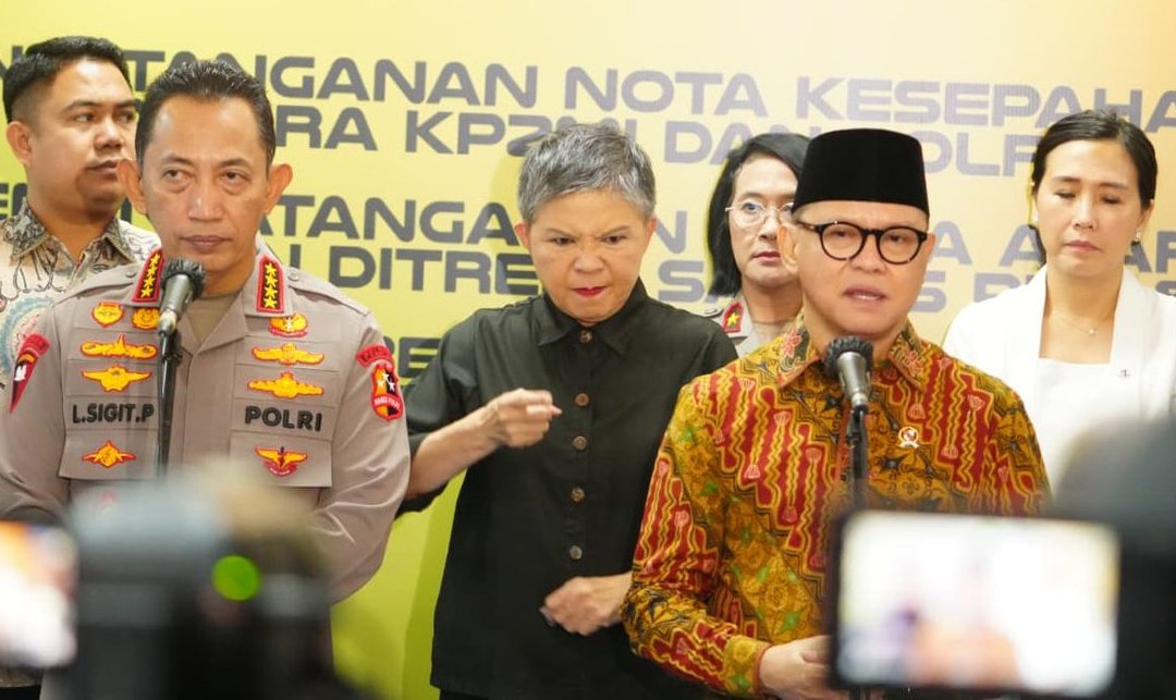 Komitmen Lindungi Pekerja Migran, Menteri P2MI Tekan MoU dengan Polri
