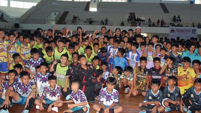 Wali Kota Malang Buka Turnamen Futsal Tingkat SD/MI se-Malang Raya