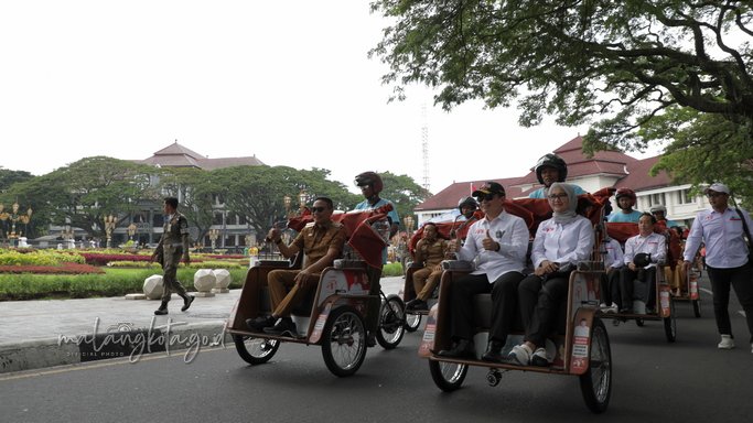 Bantuan 200 Becak Listrik untuk Kota Malang dari Presiden RI Disalurkan