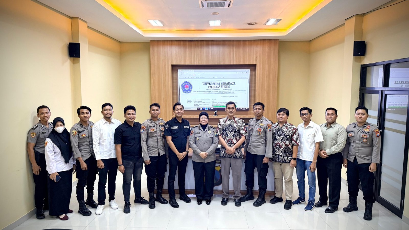 Kolaborasi Dunia Akademik dan Kepolisian, Polres Sumenep Tutup PKL Mahasiswa FH Universitas Wiraraja