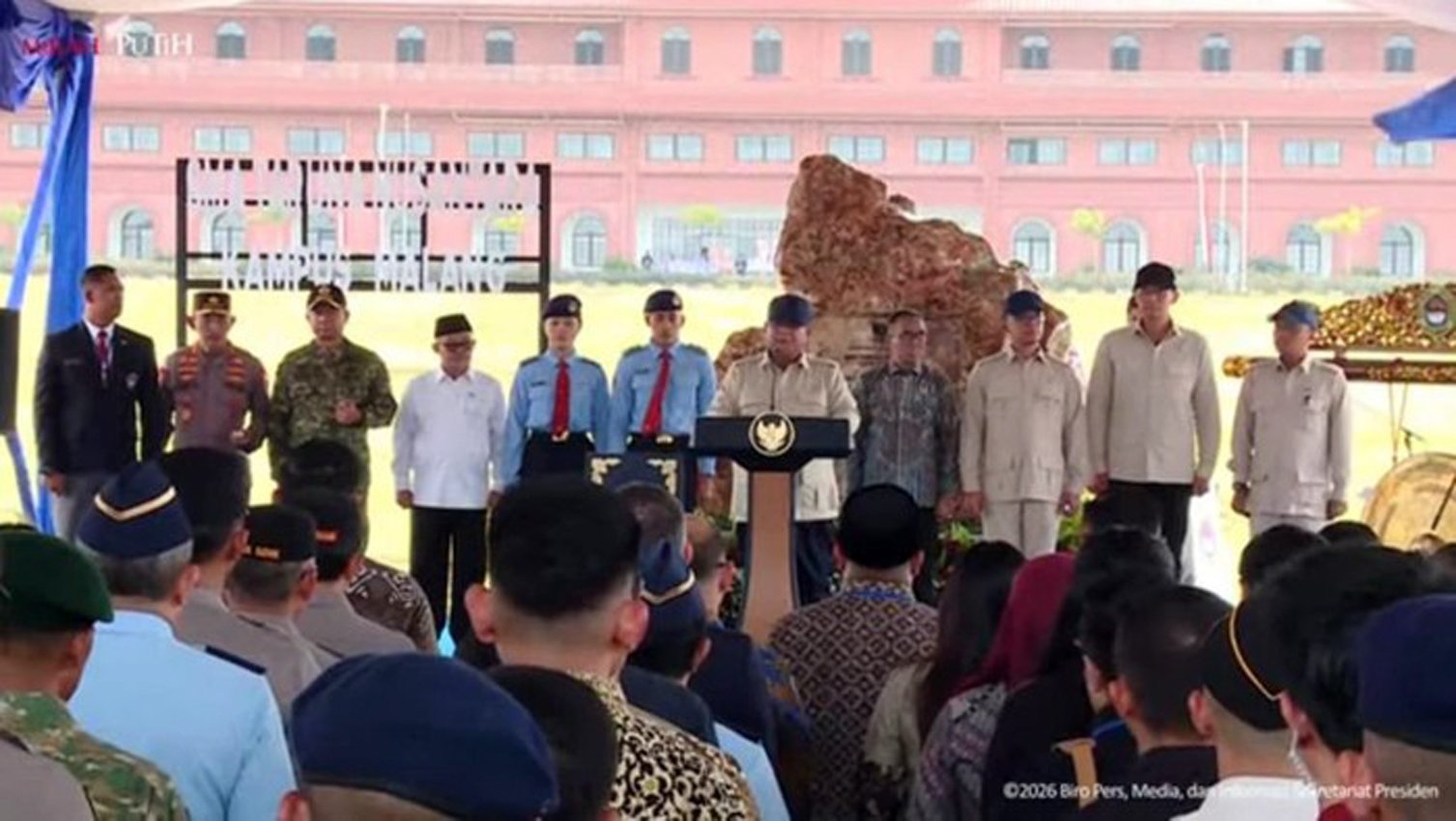 Resmikan SMA Taruna Nusantara, Presiden Sebut Akan Renovasi 60 Ribu Sekolah Tahun Ini