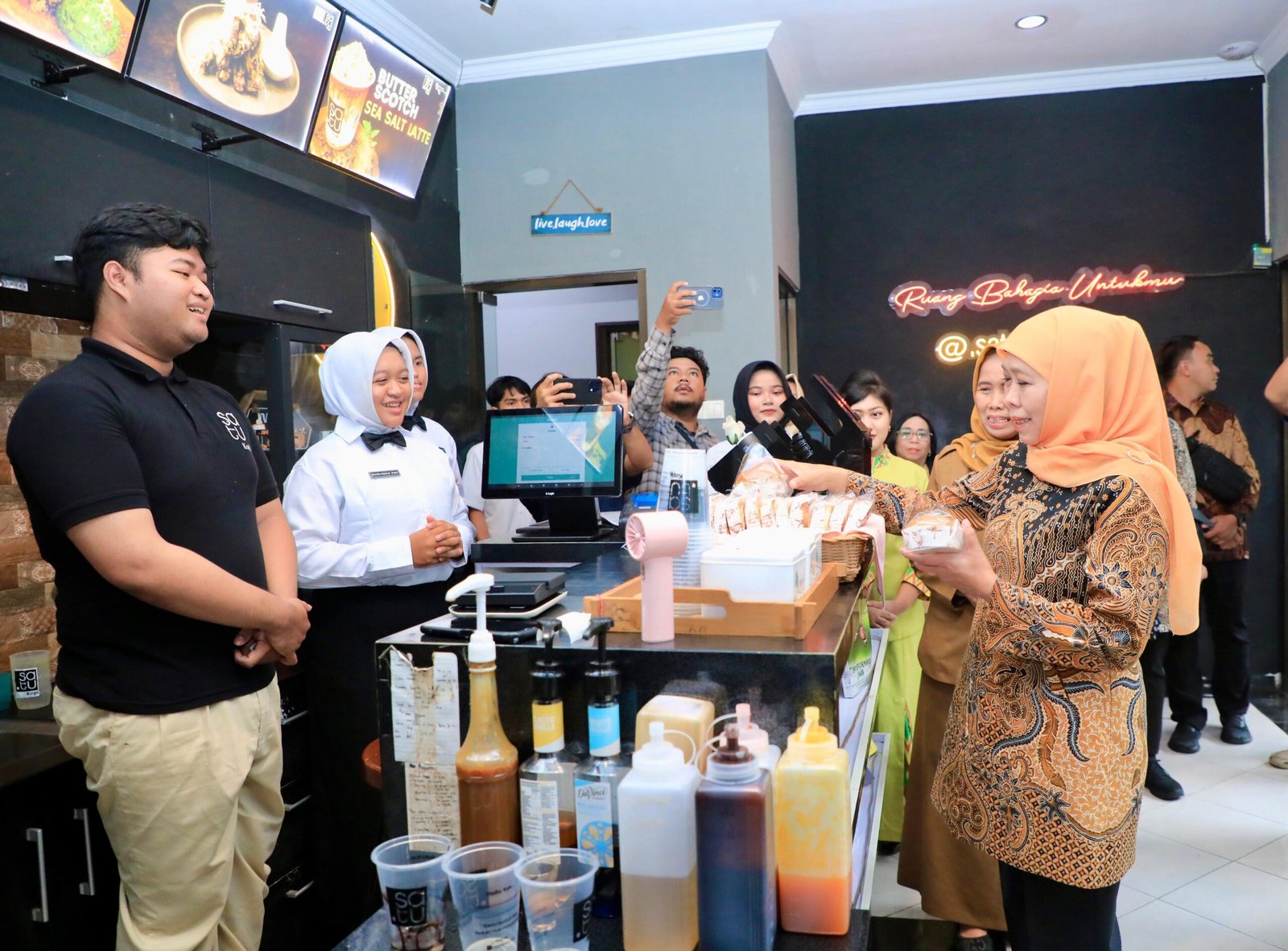 SMKN 1 Buduran Tunjukkan Standar Industri, Karya Siswa Tembus Fashion Internasional