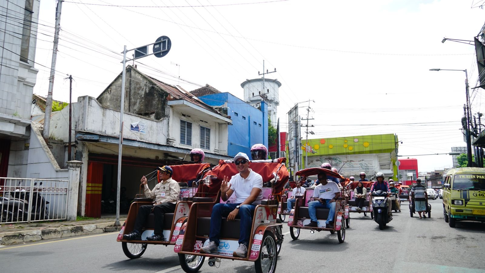 PLN Resmikan SPKLU Roda Dua di Jember