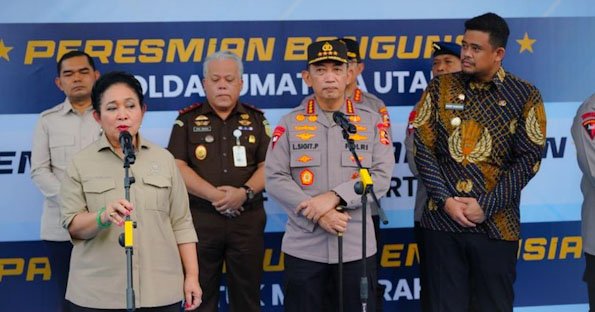 Hadiri Pelepasan 22 Kontainer Bantuan Kemanusiaan Korban Bencana Sumatra, Ketua Komisi IV DPR RI Apresiasi Polri
