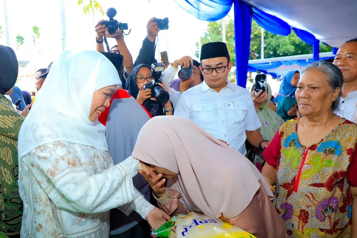 Stabilkan Harga Bahan Pokok Jelang Ramadhan, Pemprov Jatim Gelar Pasar Murah di Masjid Nasional Al-Akbar