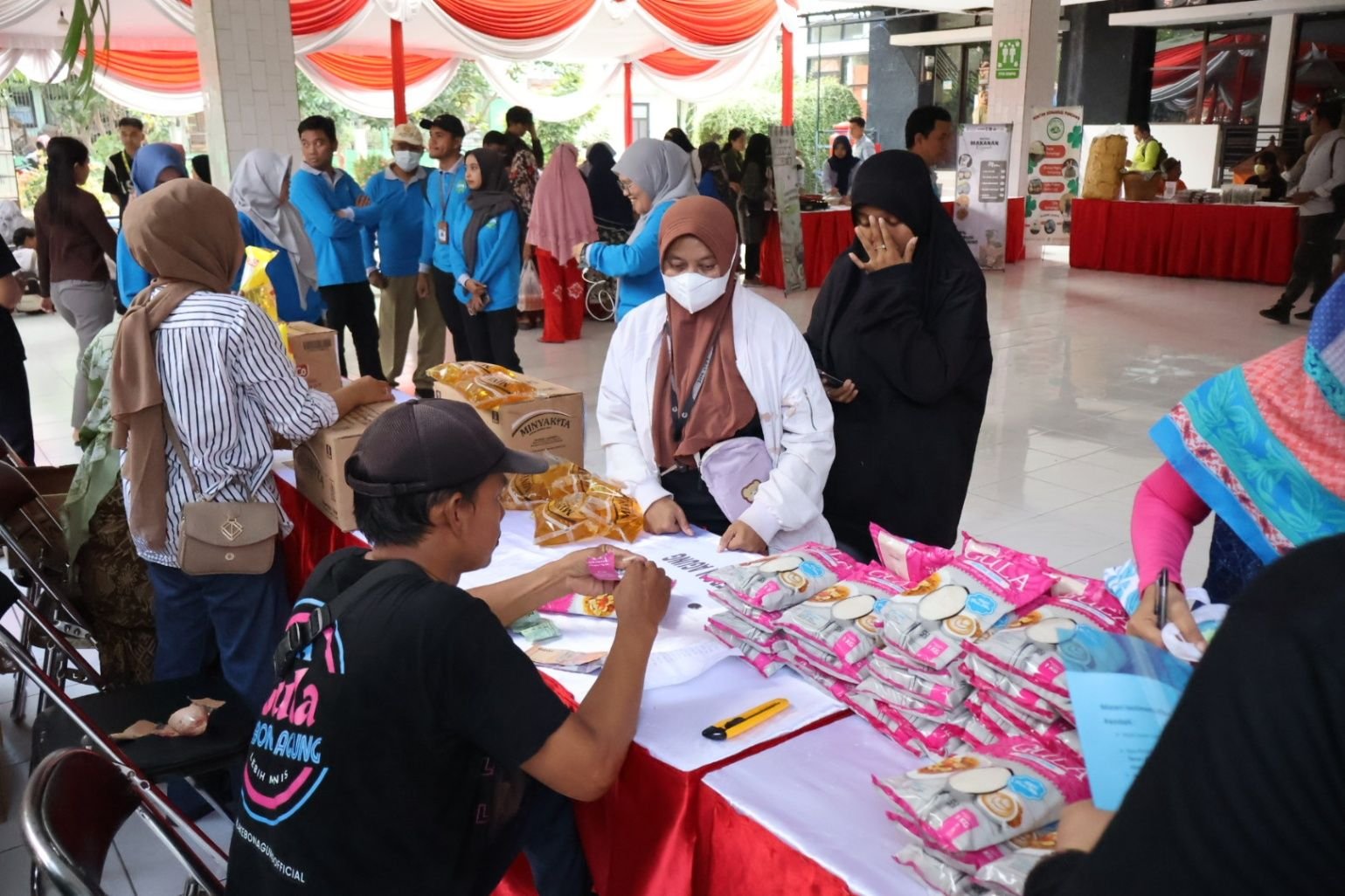 Pemkot Surabaya Gelar Pasar Murah di 31 Kecamatan