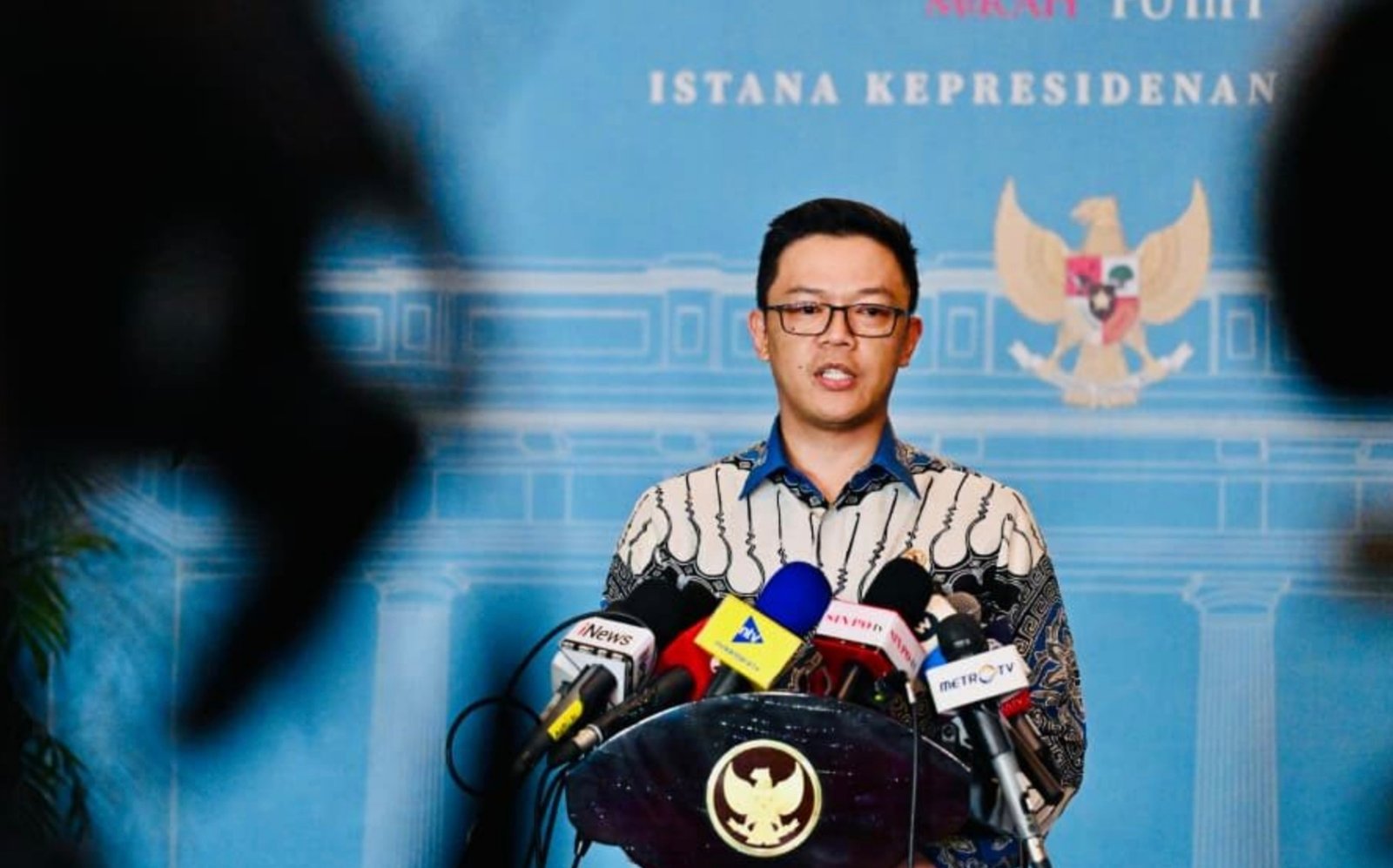 Pemerintah Siapkan Evakuasi Bertahap WNI dari Iran