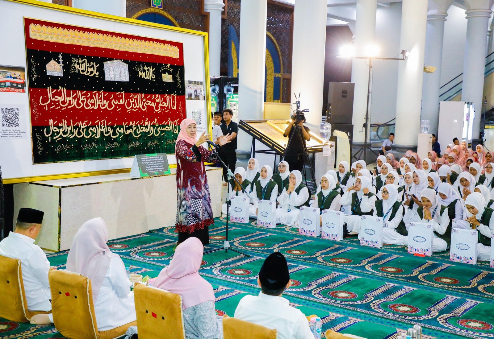 Pameran Kiswah Syekh Abdul Qadir Al Jailani Hadir Selama Ramadan di Masjid Al Akbar Surabaya