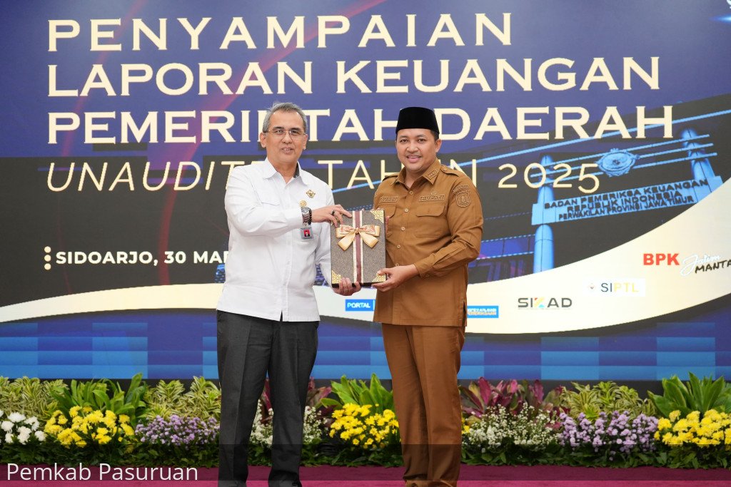 Bupati Pasuruan Serahkan LKPD Unaudited 2025 ke BPK Jatim