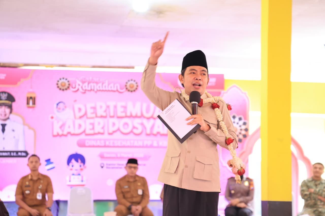 Gelar Safari Ramadan di Kalisat Gus Fawait Tekankan Sinergi Satgas Stunting dan Layanan Kesehatan Gratis di Jember