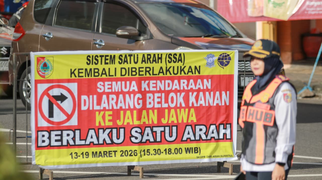 Atasi Kemacetan Jelang Lebaran Sistem Satu Arah Kembali Diterapkan di Kawasan Kampus