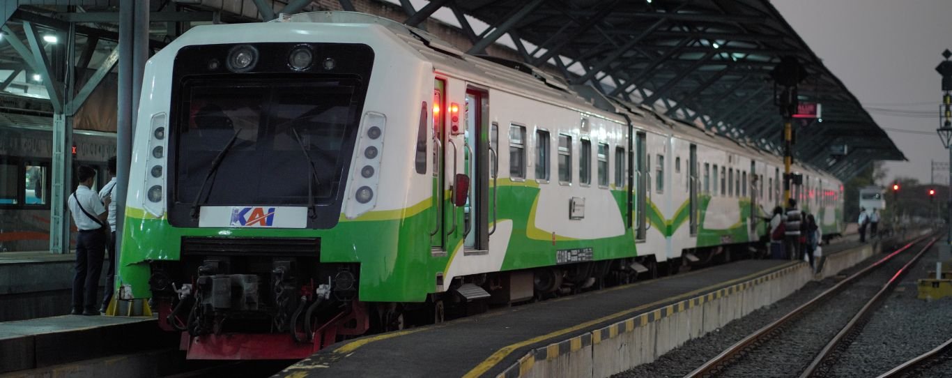 Pengguna Commuter Line Area VIII Surabaya Mencapai 35.223 Pengguna di H-1 Lebaran