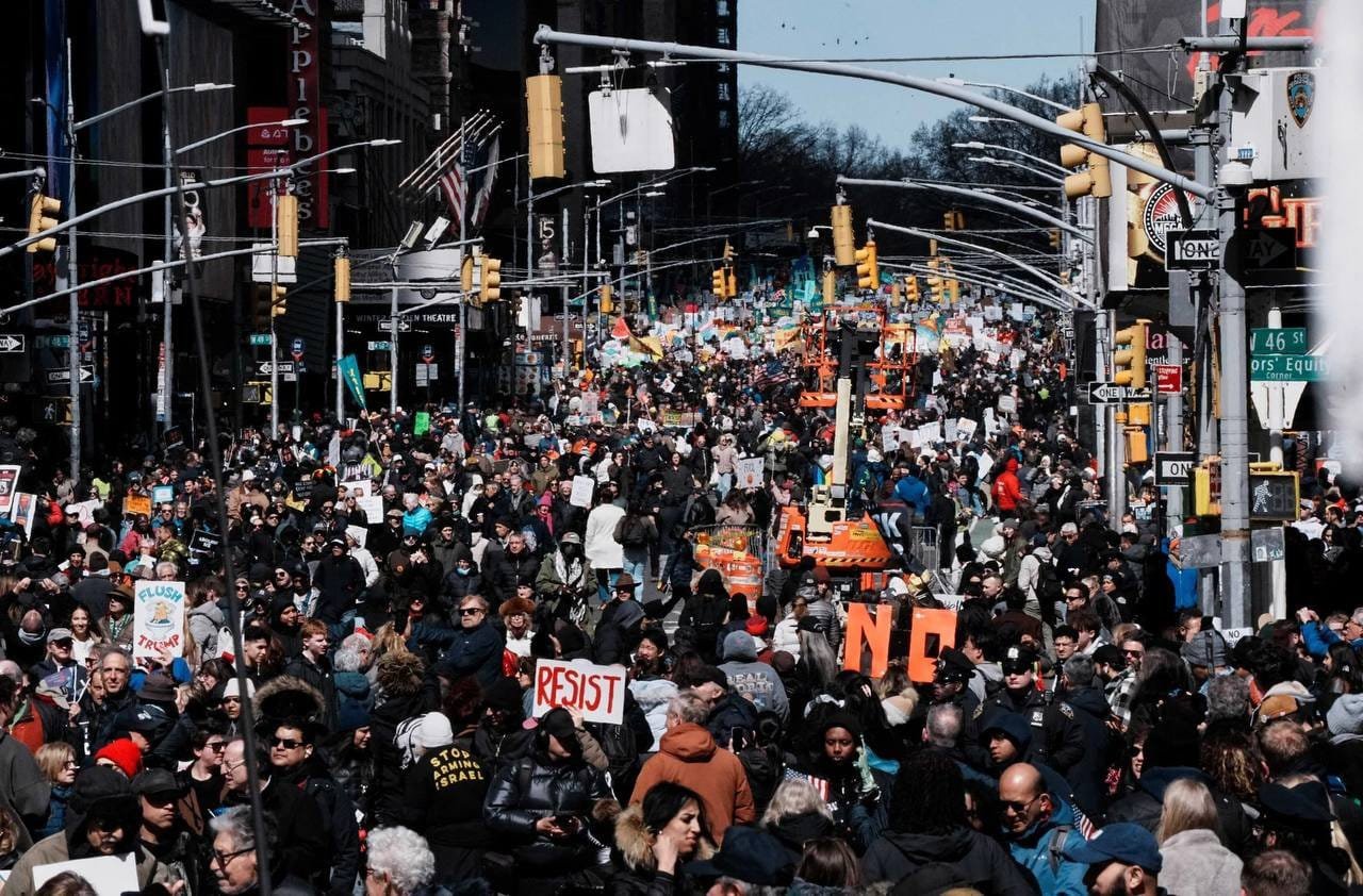 Protes Skala Nasional: 50 Negara Bagian AS Tolak Serangan terhadap Iran