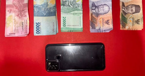 Polres Mojokerto Amankan Tersangka Pengedar Narkoba, Sita 17,69 Gram Sabu