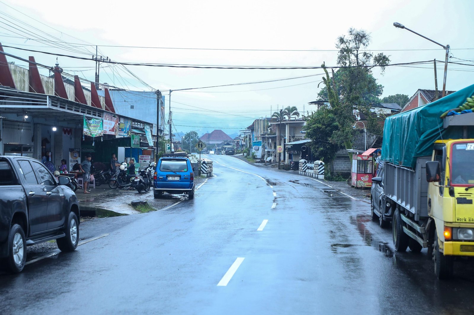 Wagub Emil Dardak Tinjau Pelebaran Jalan di Malang