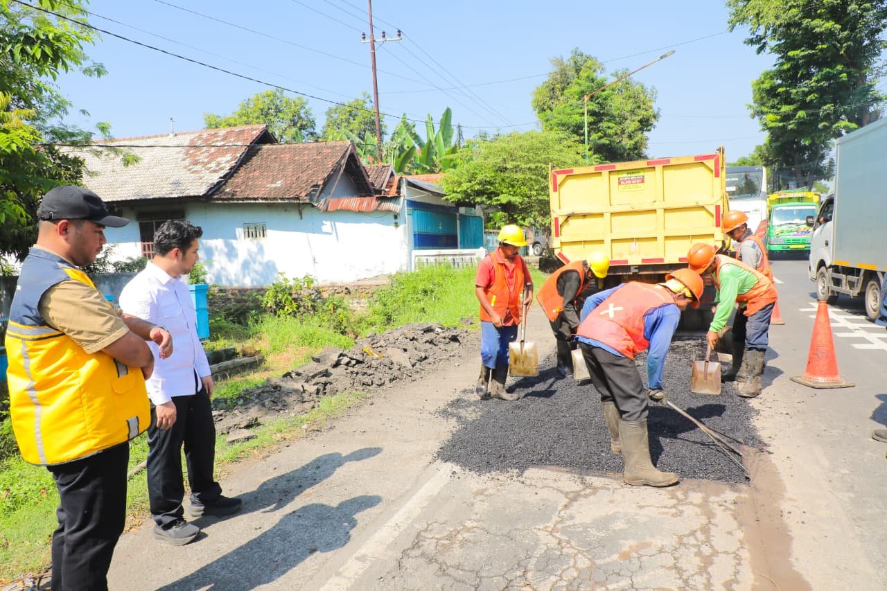 Perbaikan Jalan Kejayan–Purwosari, Pemprov Jatim Pastikan Kualitas Tak Sekadar Tambal Sulam