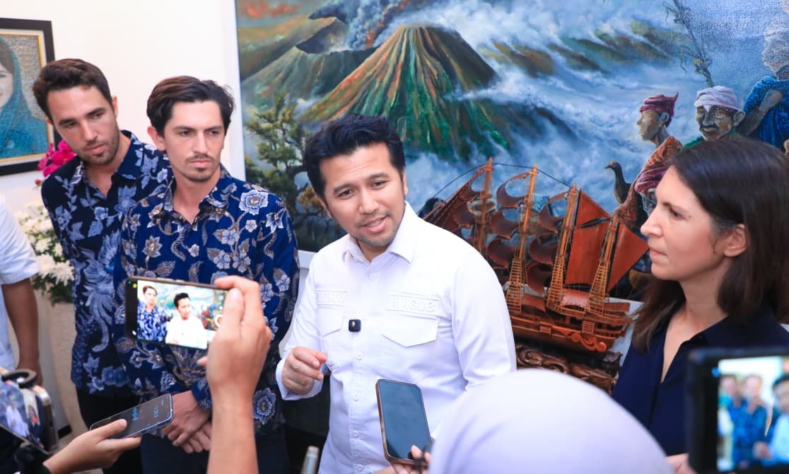 Pemprov Jatim Siapkan Pilot Project Penanganan Sampah Sungai, Gandeng Sungai Watch