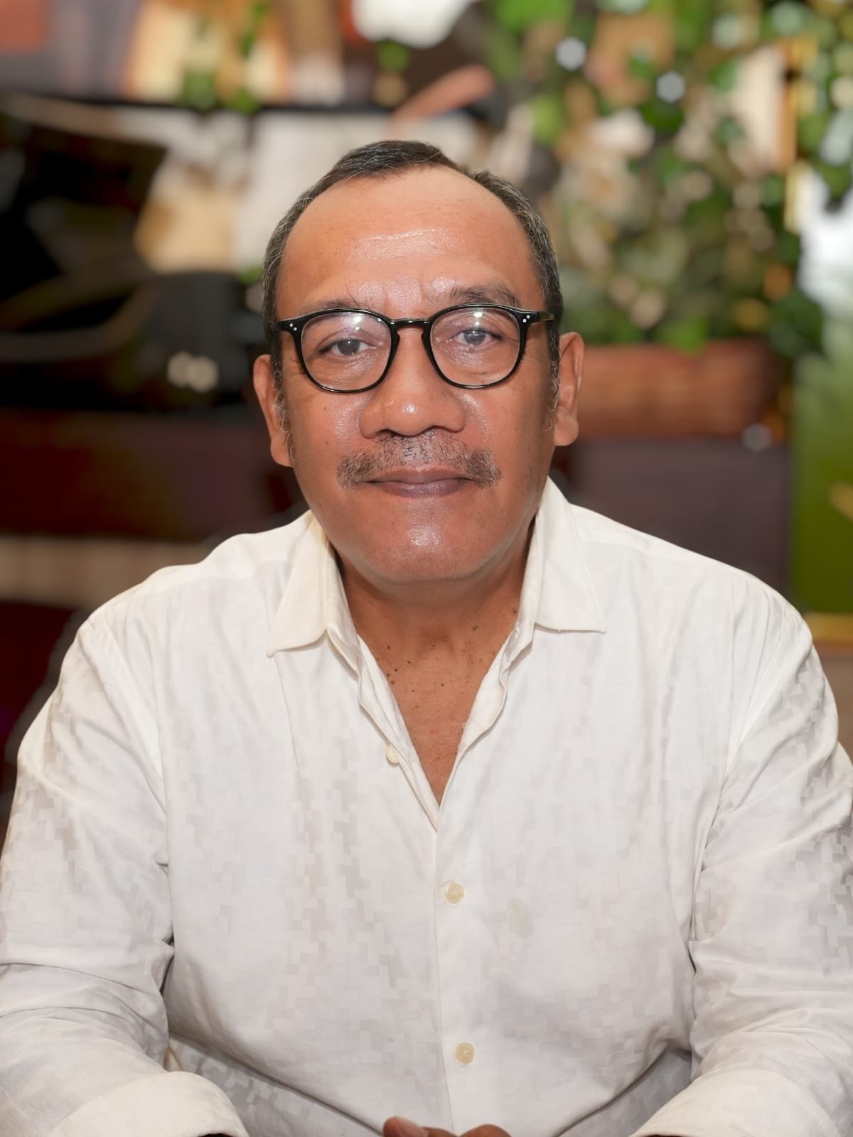 Kelas Menengah Tersedak: Tiga Skenario Masa Depan Indonesia