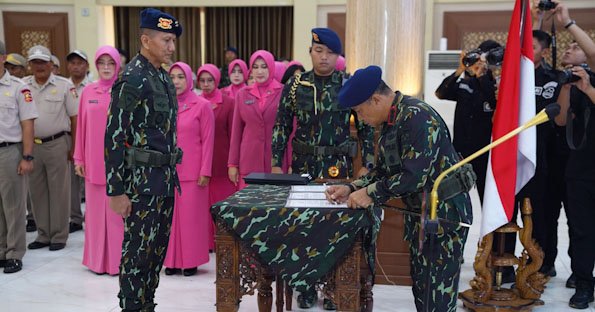 Dankorbrimob Polri Pimpin Upacara Pelantikan Jabatan Teknisi Utama Tk. I dan Tk. II