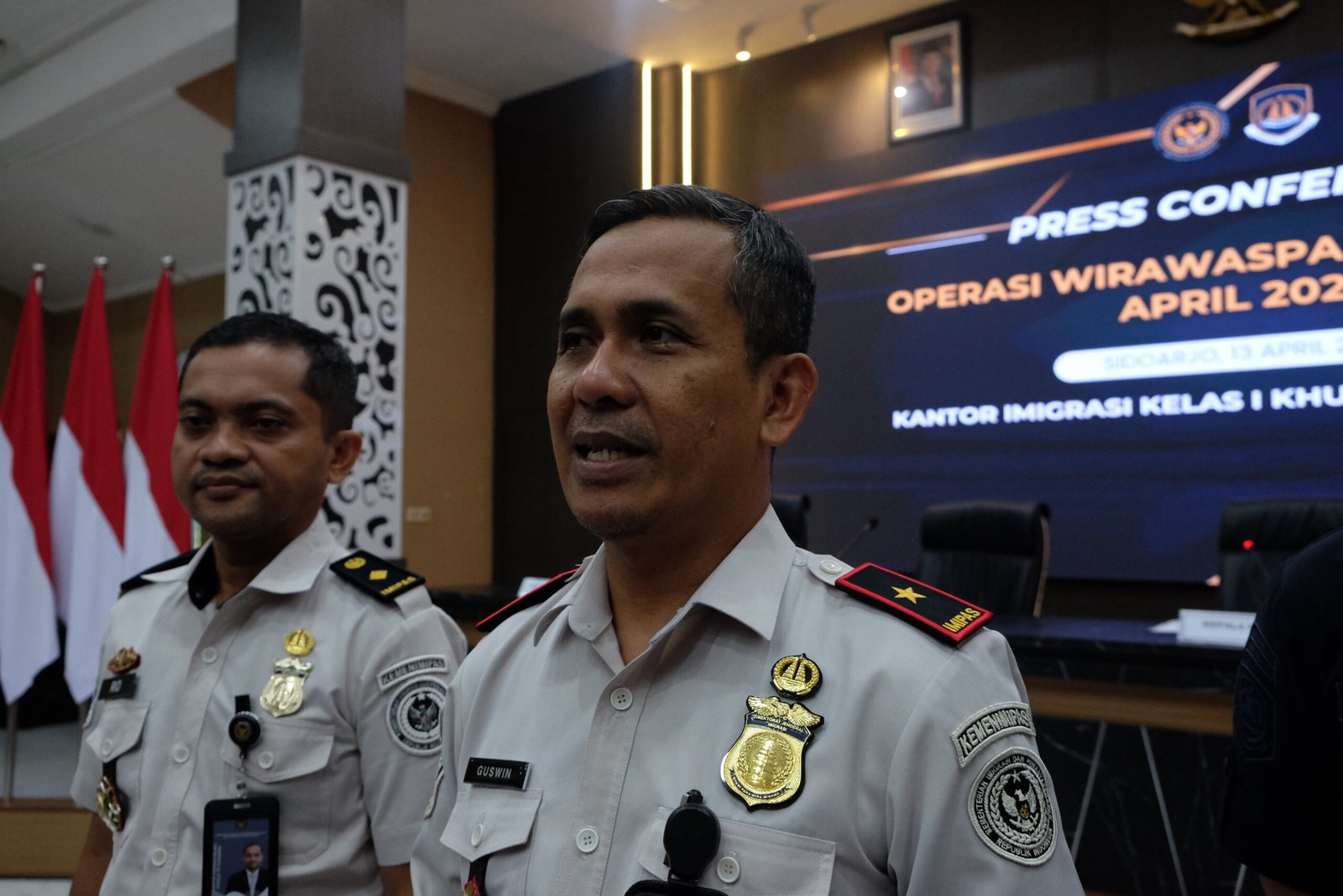 Tiga Warga Negara Republik Rakyat Tiongkok diduga melakukan Penyalahgunaan Visa dan Izin Tinggal