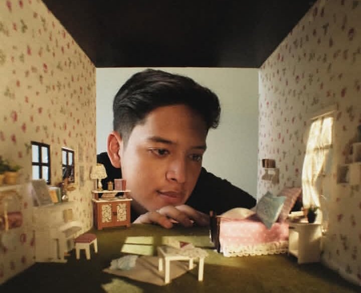 Nikmati Peran sebagai Ayah Baru, Adikara Rilis “Spotless Dove”