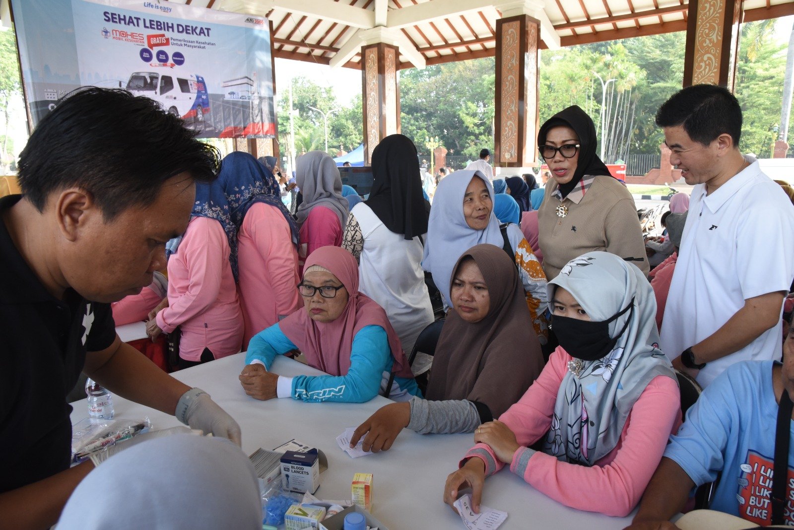 Cek kesehatan gratis meriahkan CFD Sidoarjo