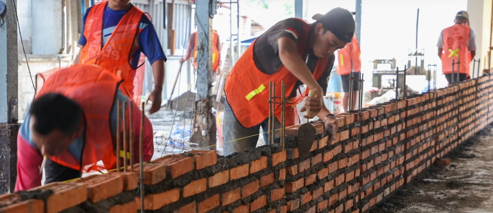 Revitalisasi Lima Pasar Surabaya Dikebut Mei 2026, Fokus Drainase hingga Zona Pedagang
