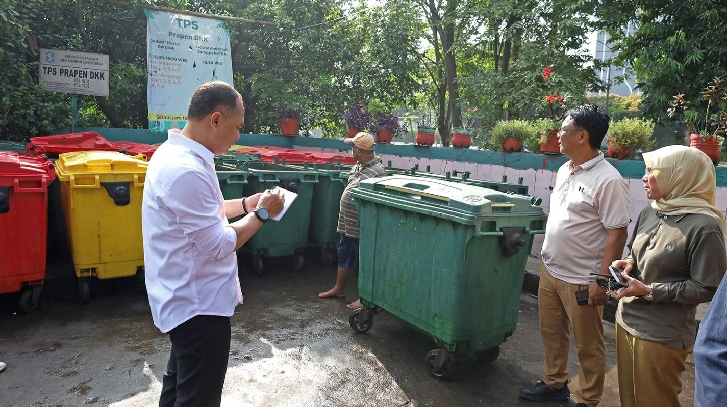 Harga Plastik Naik, Pemkot Surabaya Ajak Warga Raup Cuan dari Pilah Sampah Rumah Tangga