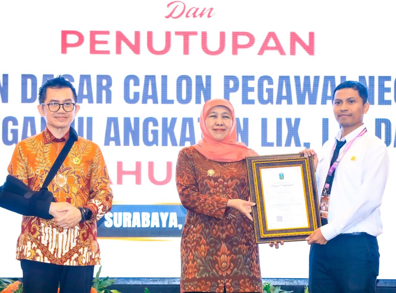 Khofifah Minta ASN Adaptif Hadapi AI dan Krisis Global, Jatim Tumbuh Tertinggi di Jawa