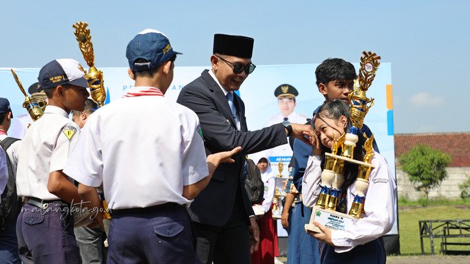 Nuansa Berbeda di Upacara Hardiknas 2026 Kota Malang