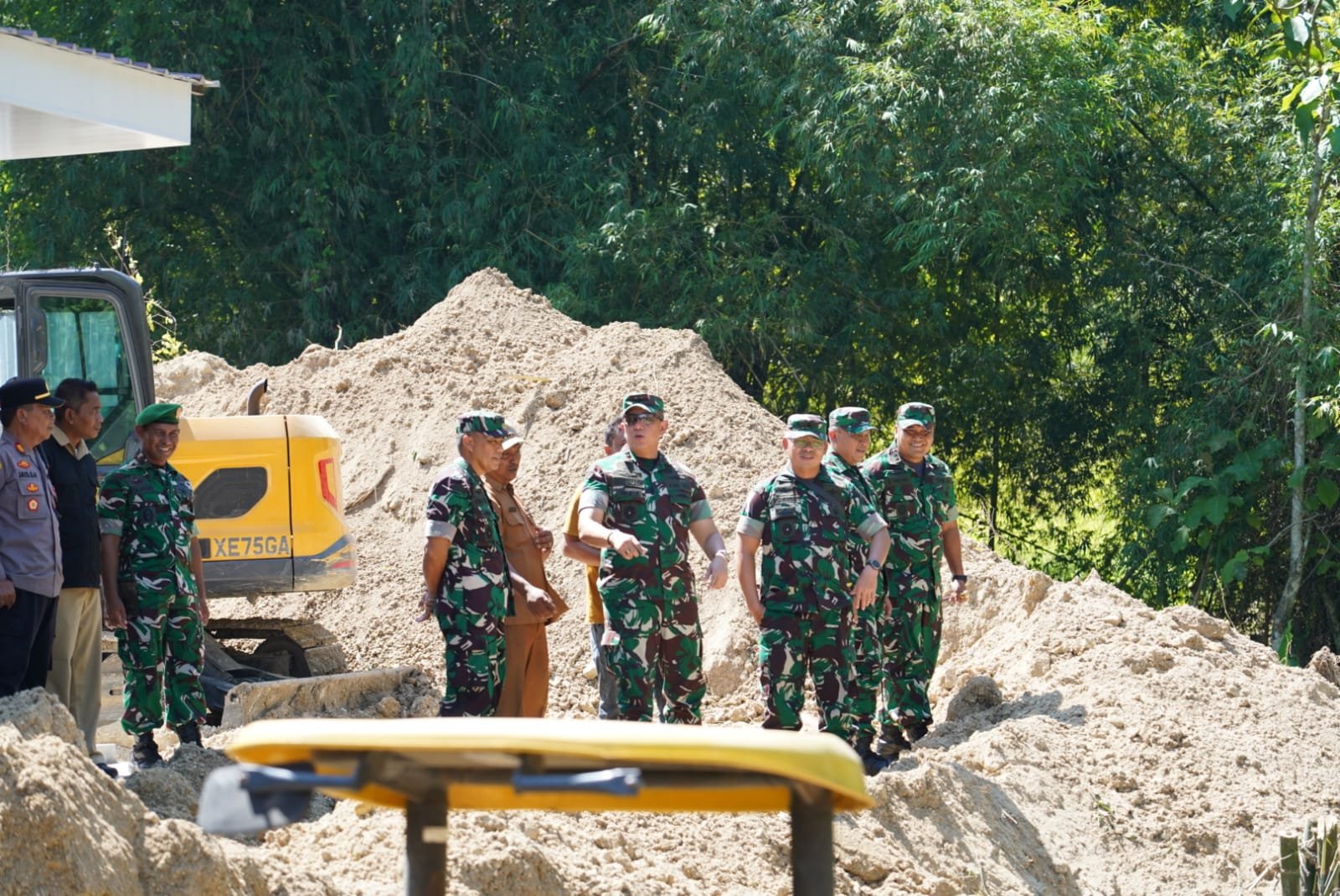 Pangdam V/Brawijaya Tinjau Lahan Pembangunan Yonif TP Ngawi dan KDKMP Desa Kerek