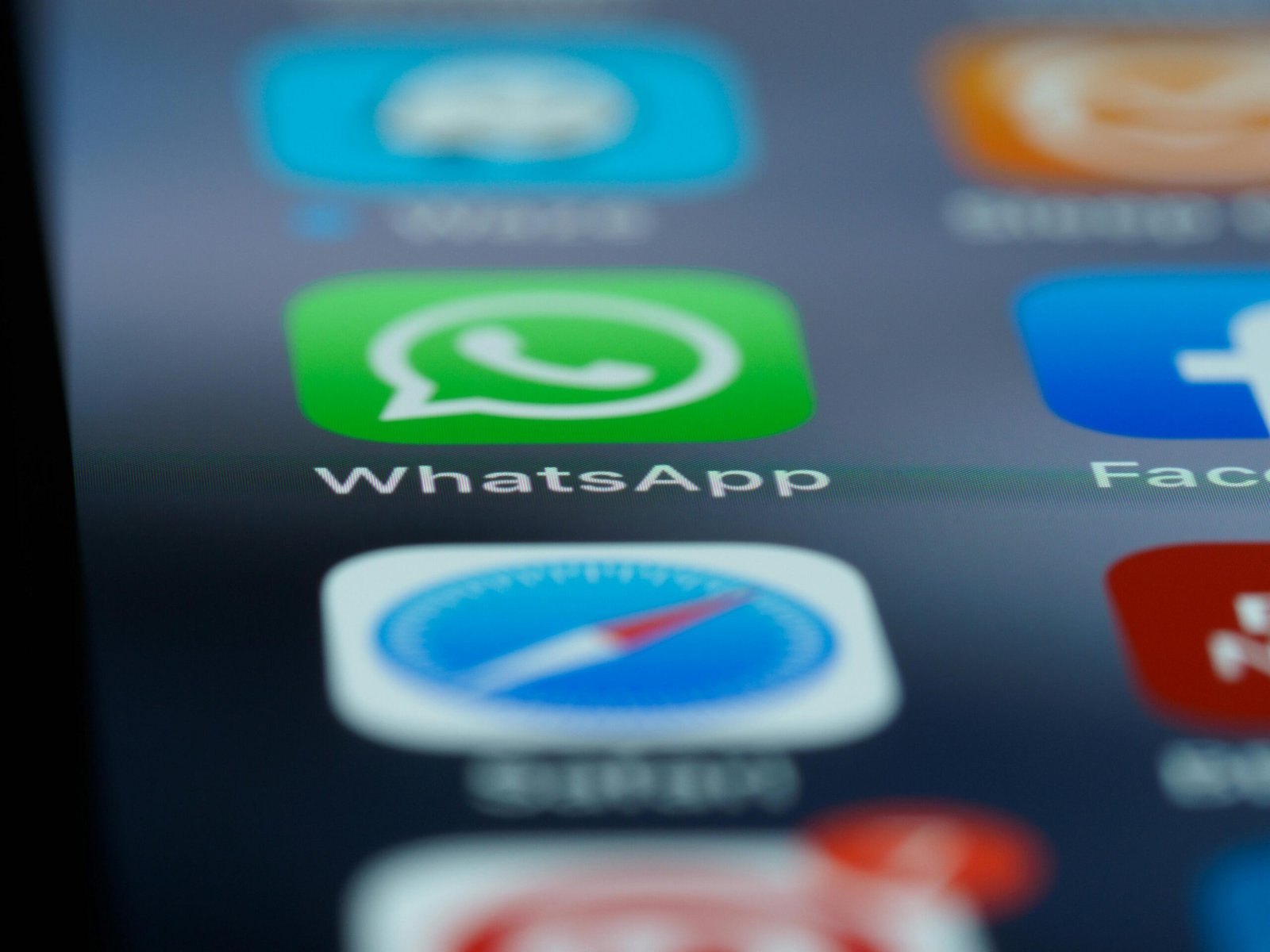 WhatsApp Hapus Fitur Avatar untuk Android dan iOS