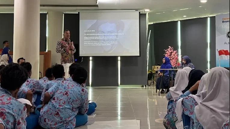 Australia-Indonesia Education Connection: Smamio Siapkan Generasi Hadapi Tantangan Global