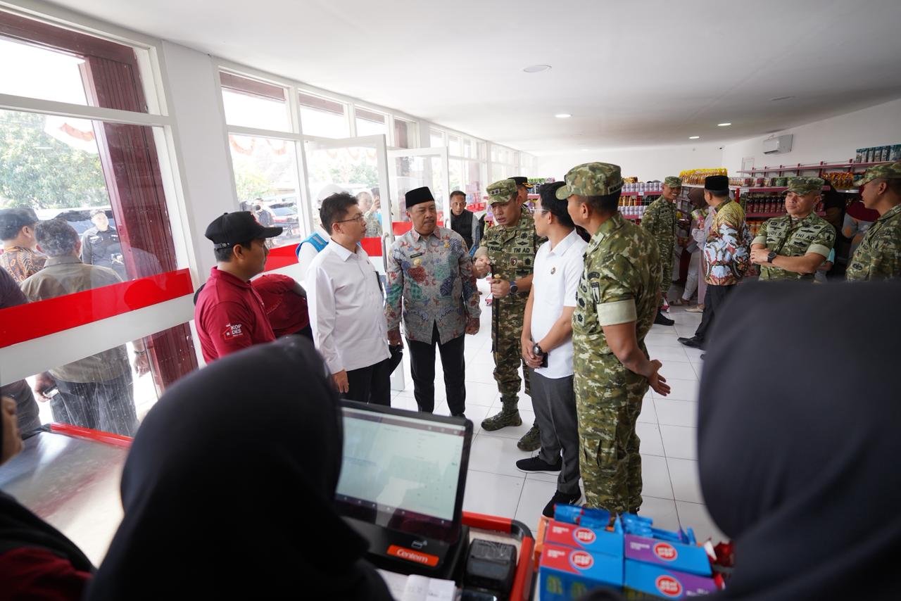 Kasdam V/Brawijaya Tinjau Operasional Koperasi Desa Merah Putih di Jombang Perkuat Ketahanan Ekonomi Masyarakat