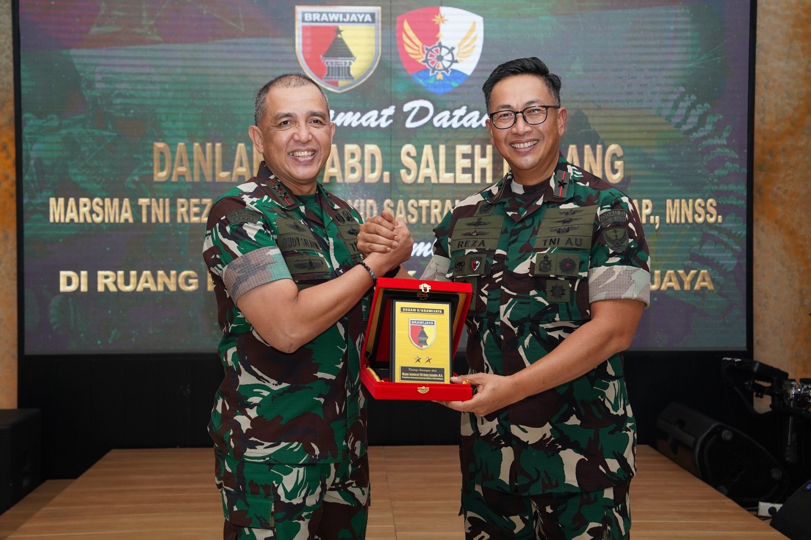 Perkuat Hubungan Antar Matra, Pangdam V/Brawijaya Terima Courtesy Call Danlanud Abdulrachman Saleh