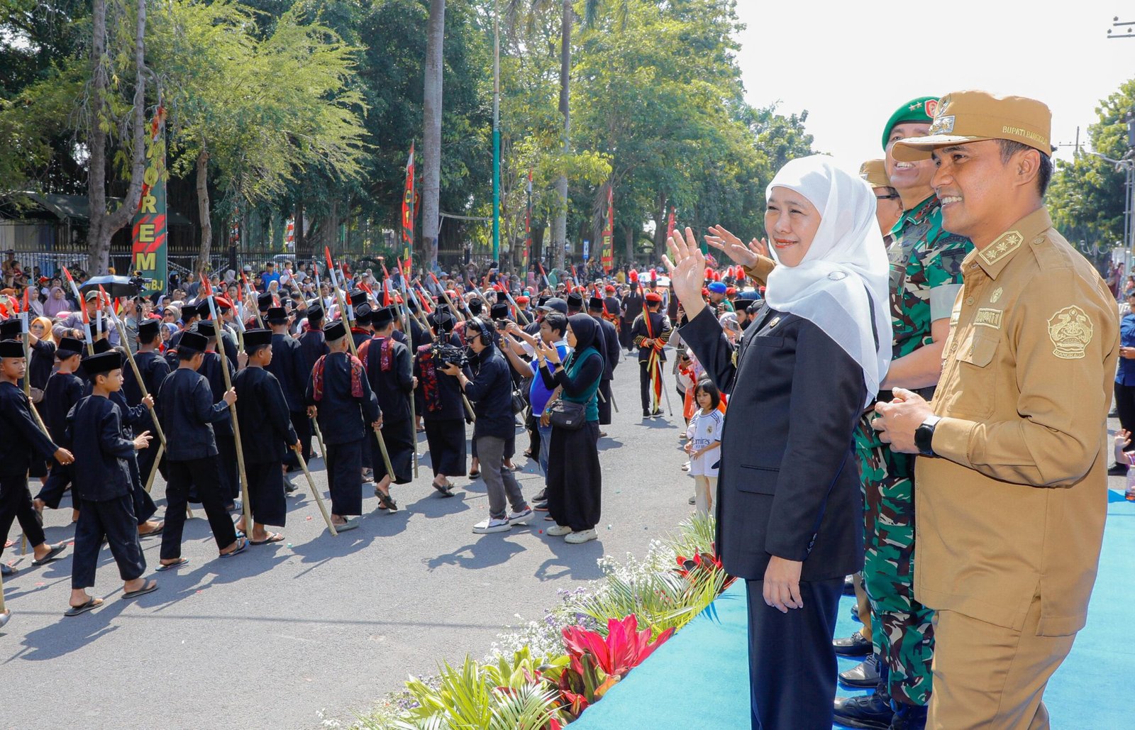 Ribuan Warga Meriahkan Karnaval Budaya Bakti TNI untuk Negeri di Bangkalan
