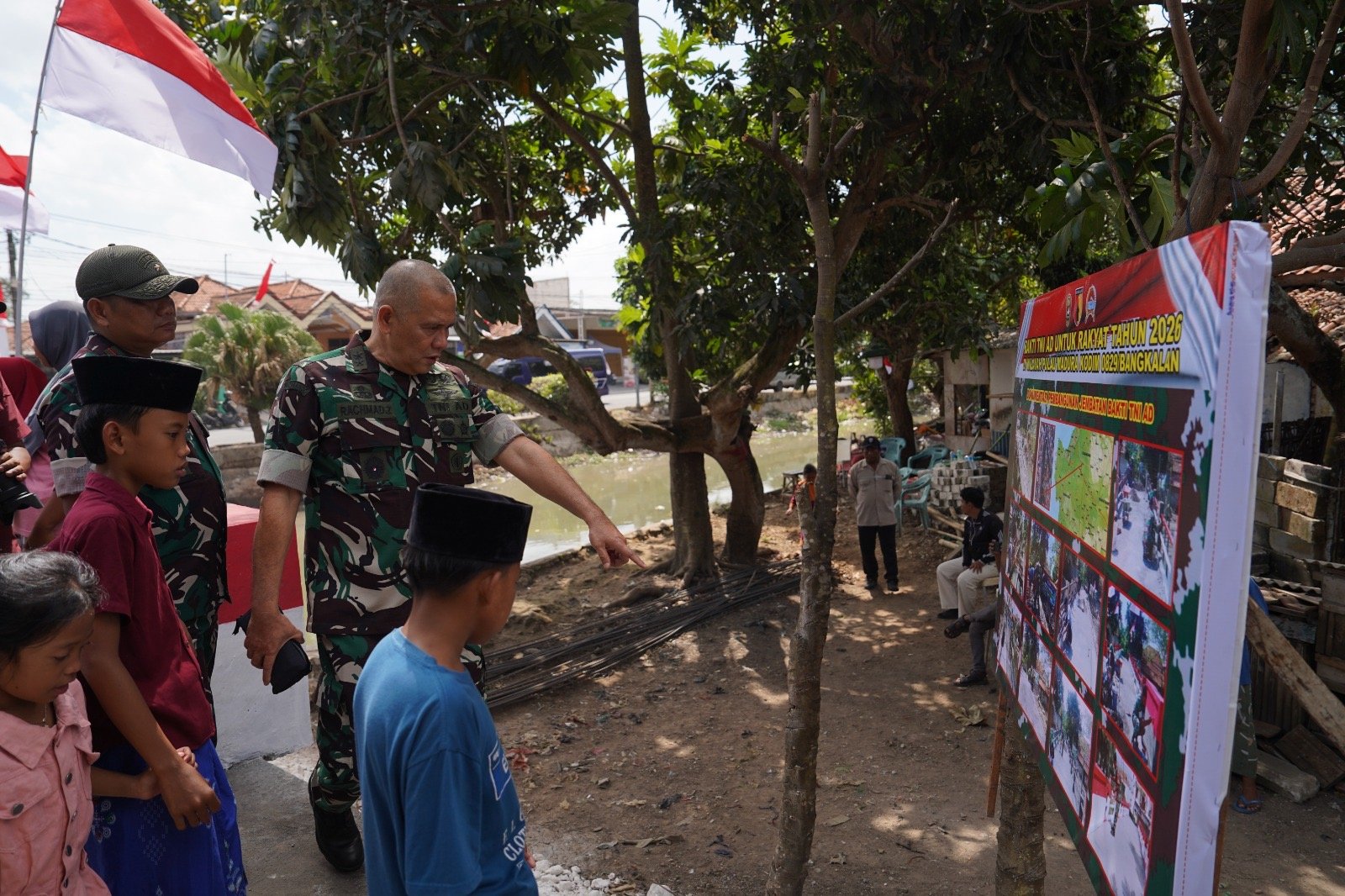 Karya Bakti TNI AD di Bangkalan – Aster Kasad Pastikan Pasokan Air dan Jembatan Warga Terwujud